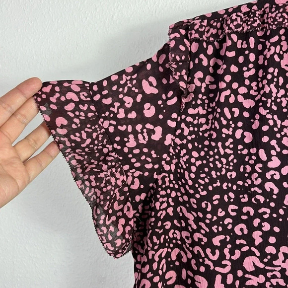 J. Crew Short-sleeve ruffle top in leopard / cheetah animal print maroon pink M - Picture 6 of 11